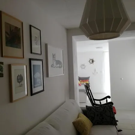 Apartment Arbutus *